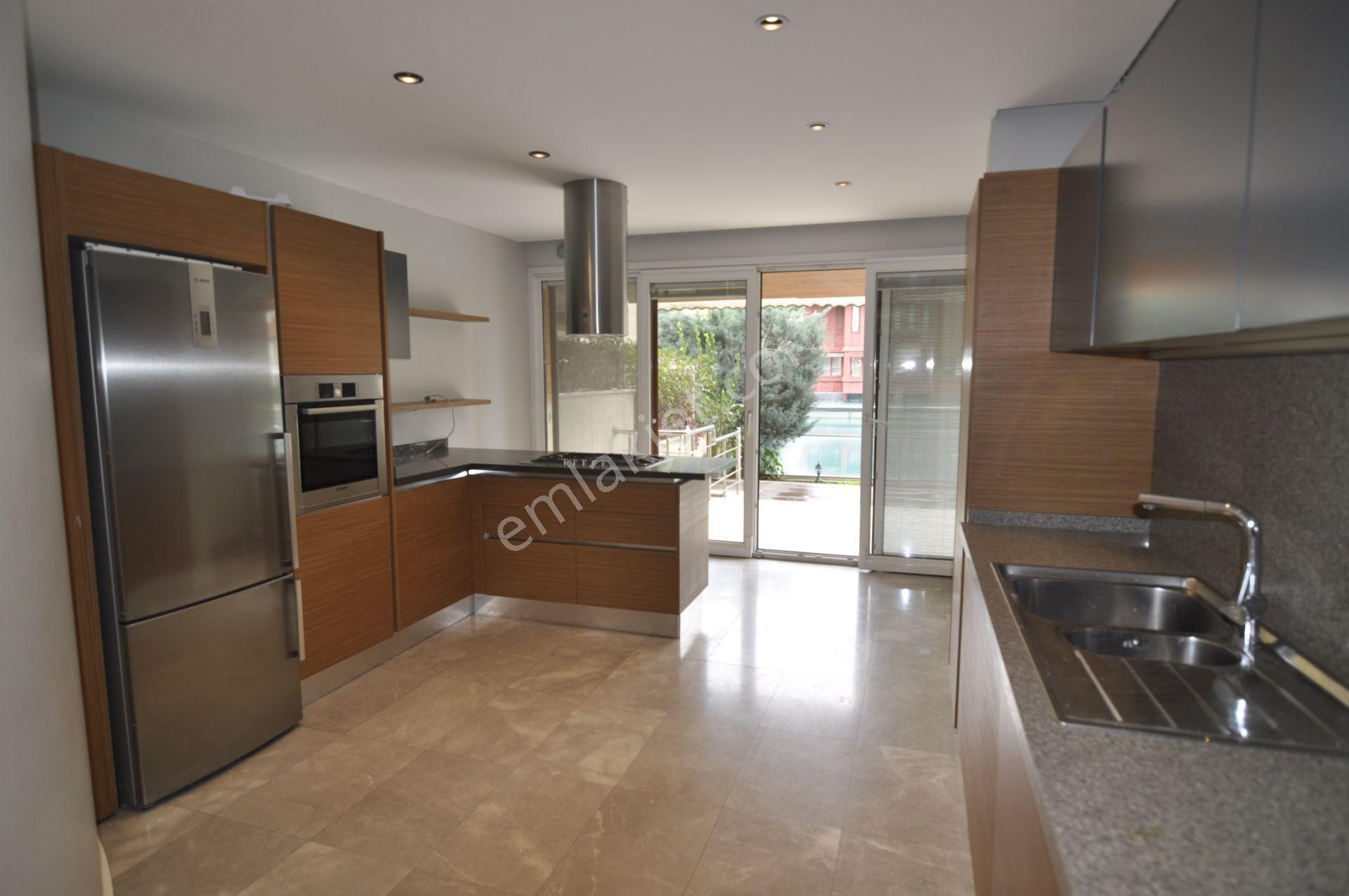 Pyramıd'den Bosphorus City 1.sıra Eşsiz Konumlu 4+1 Yalı Dairesi - Görsel 5