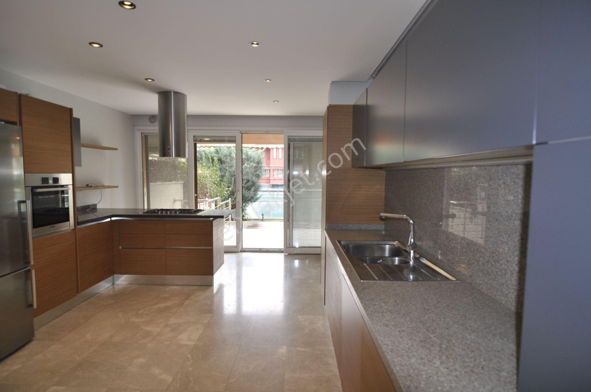 Pyramıd'den Bosphorus City 1.sıra Eşsiz Konumlu 4+1 Yalı Dairesi - Görsel 8