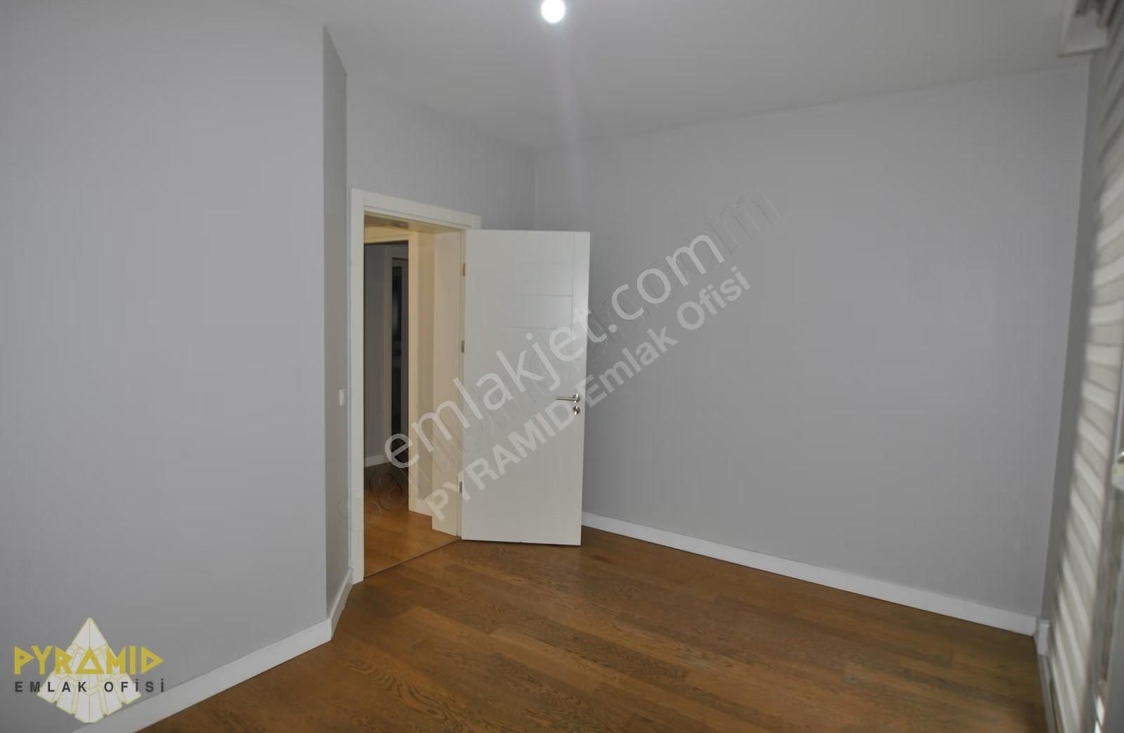 Pyramıd'den Bosphorus City 1.sıra Eşsiz Konumlu 4+1 Yalı Dairesi - Görsel 15