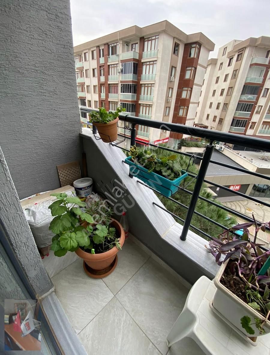 Acill Satılık Merkezi Konumda, Konforlu Geniş 2+1 Daire - Görsel 8