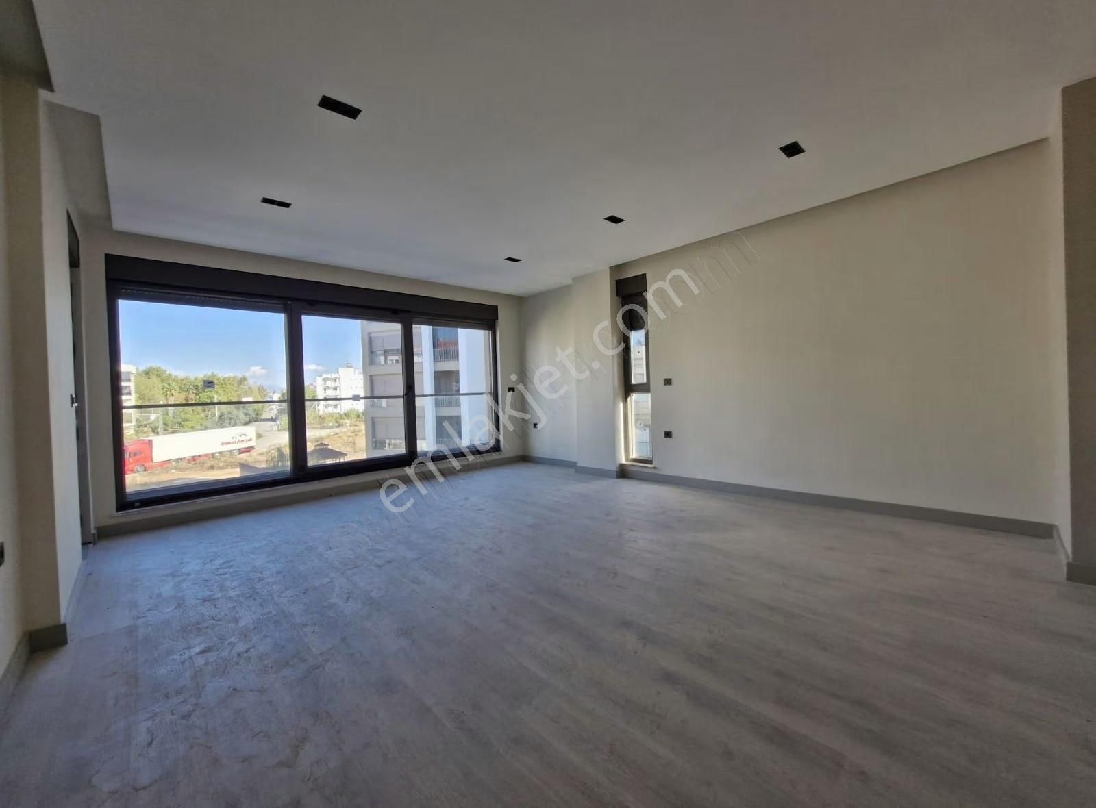 Bahçayaka Mahallesinde Lüx 2+1 Daire - Görsel 3