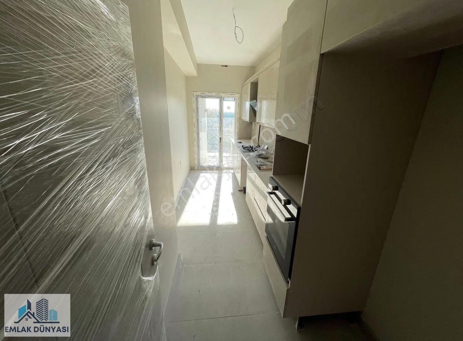 Emlak Dünyasından Satılık Yalı Mahallesinde Ultra Lüx 4+2 Dublex - Görsel 9