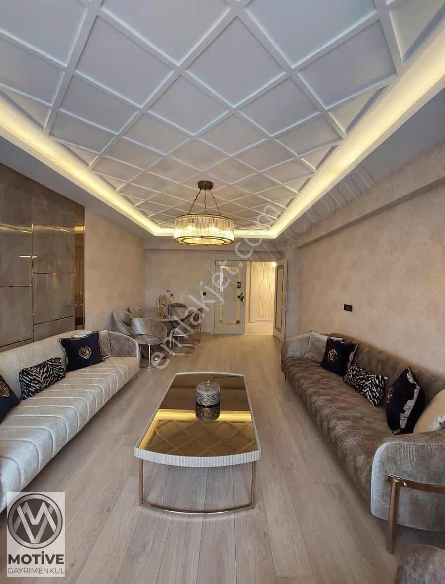 Motive Gayrimenkul'den Satılık Ultra Lüx 3,5+1 Millet Camii Yanı - Görsel 3