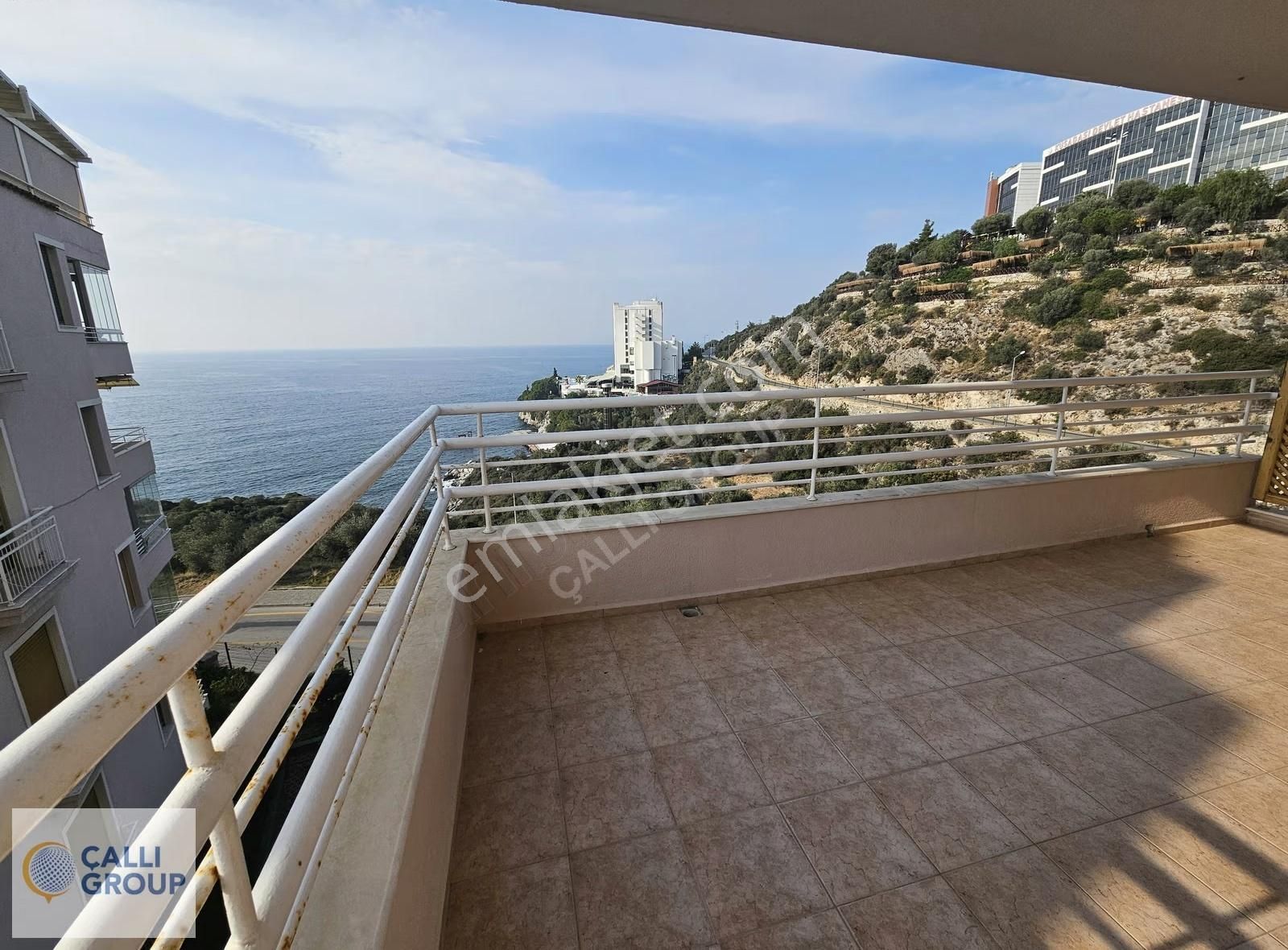 Kuşadası Merkezde Kiralık Deniz Manzaralı 3+1 Daire - Görsel 15