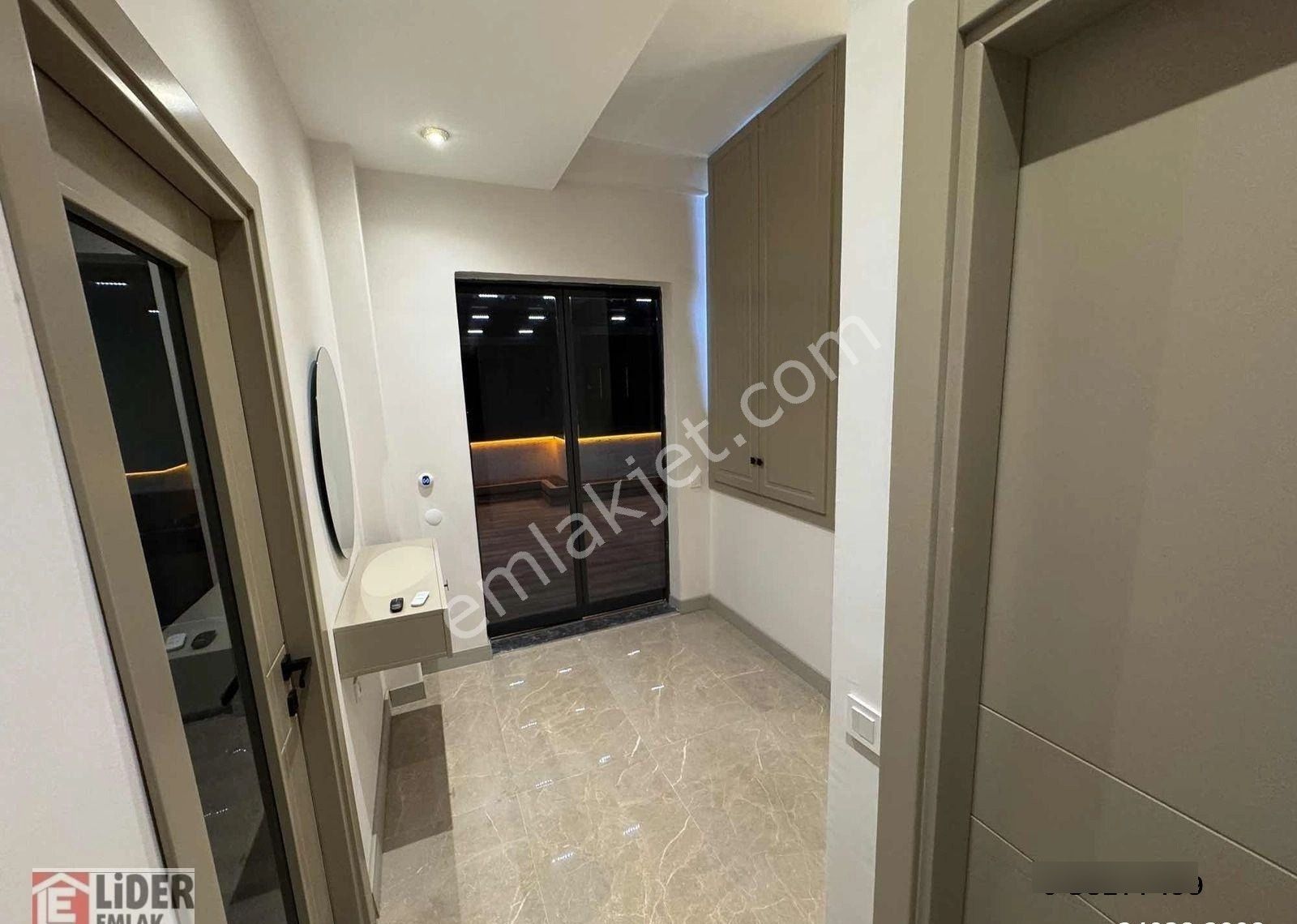 Lider'den Az Katlı Dublex Teraslı Özel İşçilikli 3 Banyolu 5+1 - Görsel 21