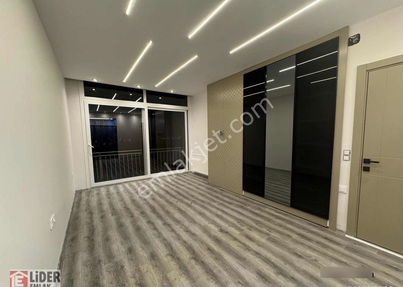 Lider'den Az Katlı Dublex Teraslı Özel İşçilikli 3 Banyolu 5+1 - Görsel 3