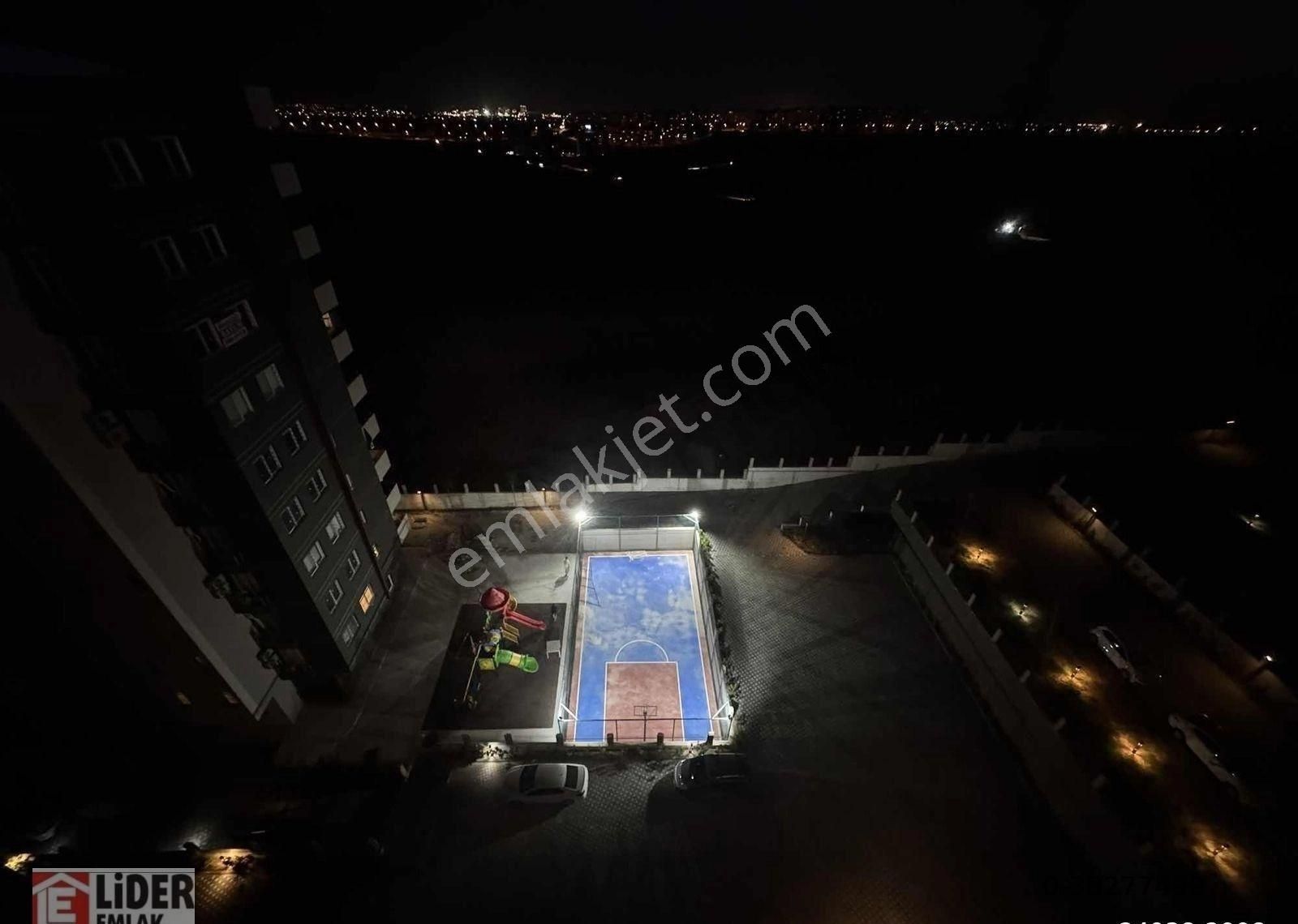 Lider'den Az Katlı Dublex Teraslı Özel İşçilikli 3 Banyolu 5+1 - Görsel 23