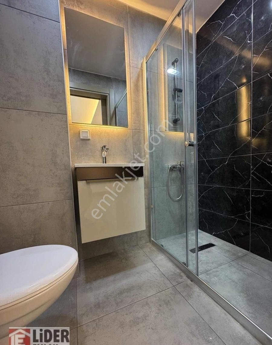 Lider'den Az Katlı Dublex Teraslı Özel İşçilikli 3 Banyolu 5+1 - Görsel 18