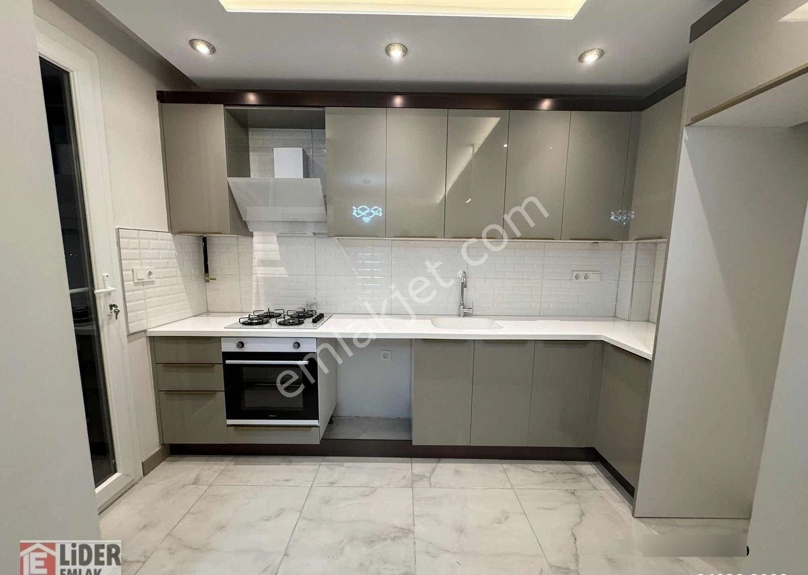 Lider'den Az Katlı Dublex Teraslı Özel İşçilikli 3 Banyolu 5+1 - Görsel 28