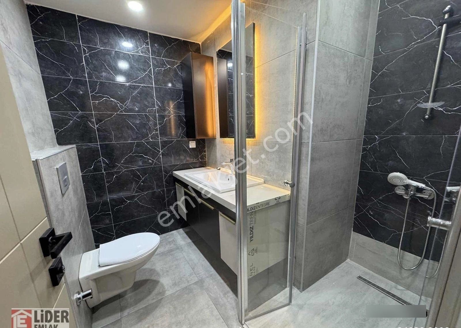 Lider'den Az Katlı Dublex Teraslı Özel İşçilikli 3 Banyolu 5+1 - Görsel 25