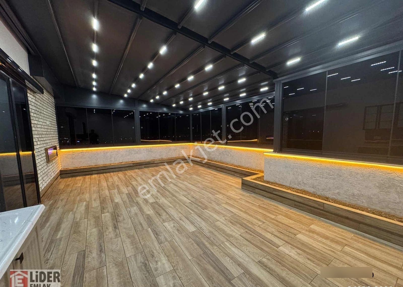 Lider'den Az Katlı Dublex Teraslı Özel İşçilikli 3 Banyolu 5+1 - Görsel 31