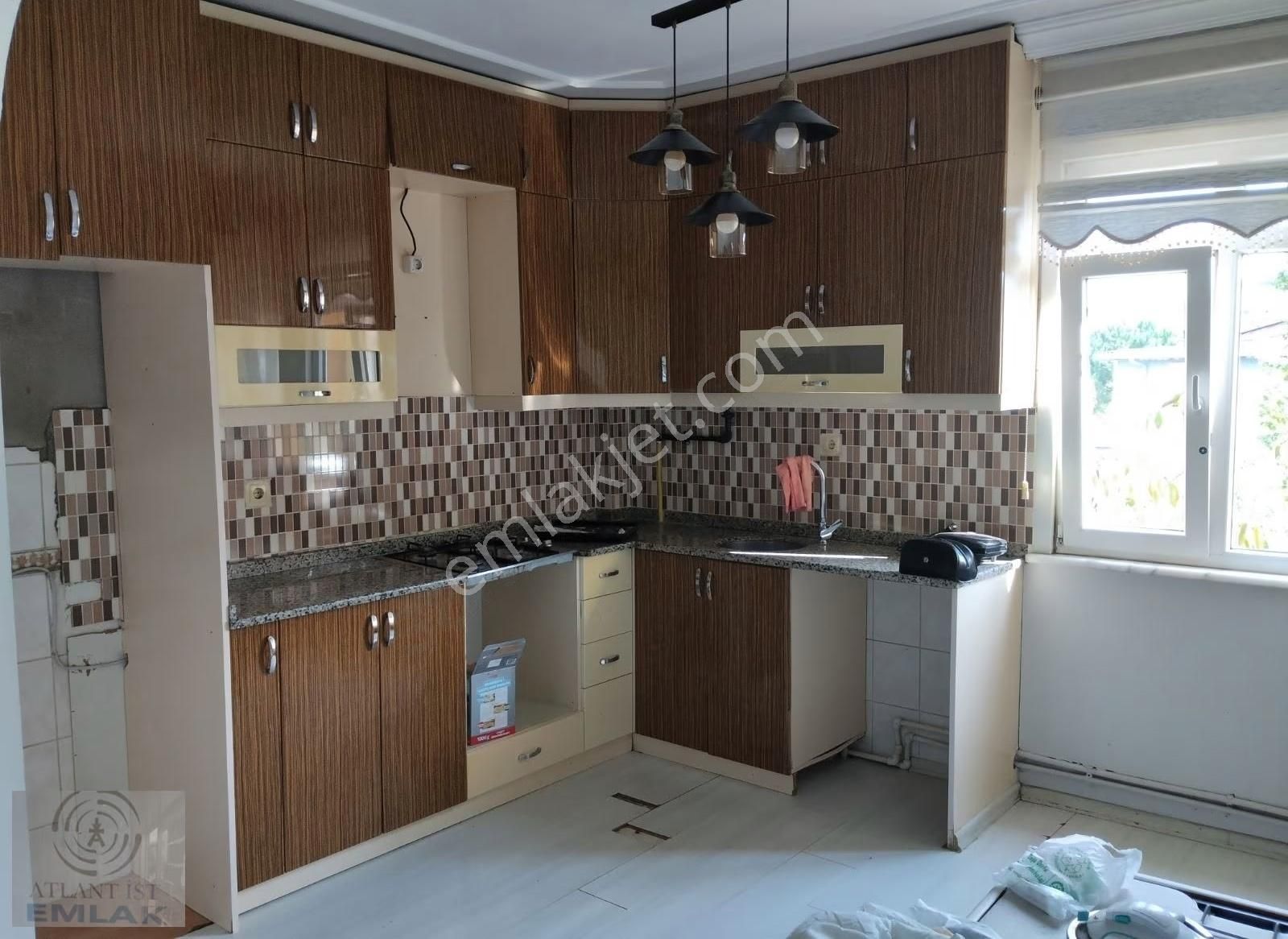 Kayışdağı Son Durakta 2.kat 2+1 100m2 Balkonlu Bakımlı Daire - Görsel 2