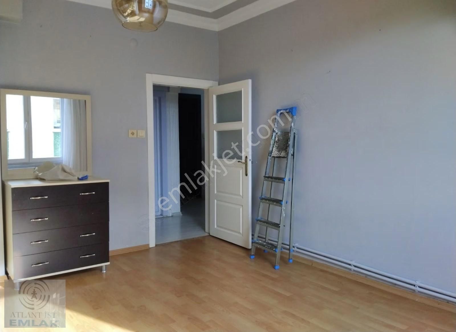 Kayışdağı Son Durakta 2.kat 2+1 100m2 Balkonlu Bakımlı Daire - Görsel 5