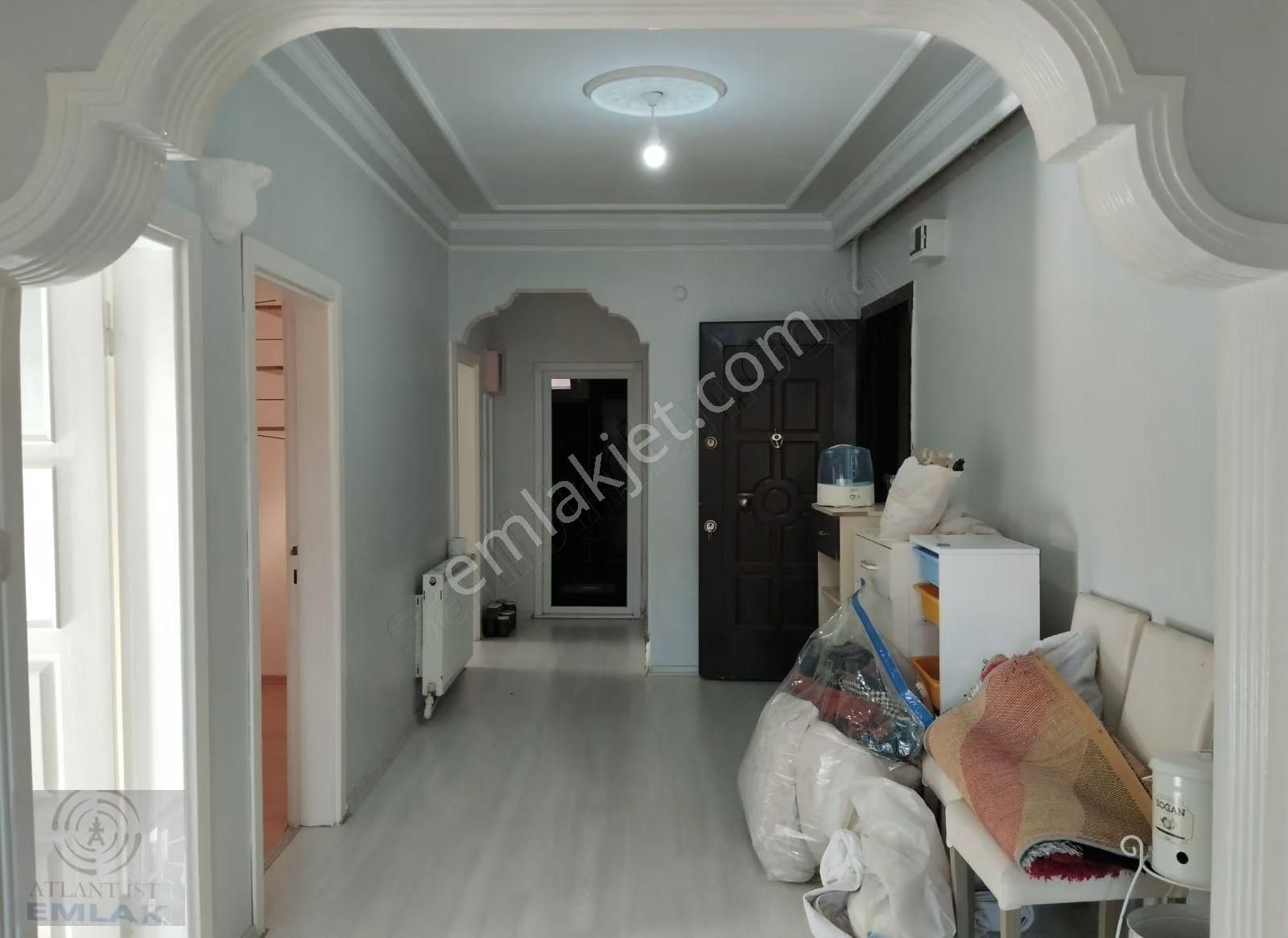 Kayışdağı Son Durakta 2.kat 2+1 100m2 Balkonlu Bakımlı Daire - Görsel 4