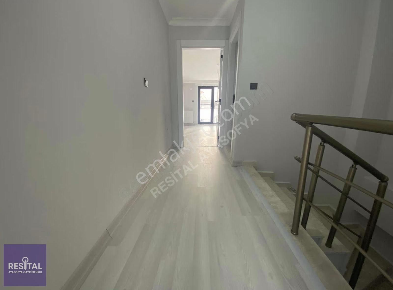 Resital Ayasofya Gayrimenkulden Demirci De Kiralık 2+1 Daire - Görsel 2