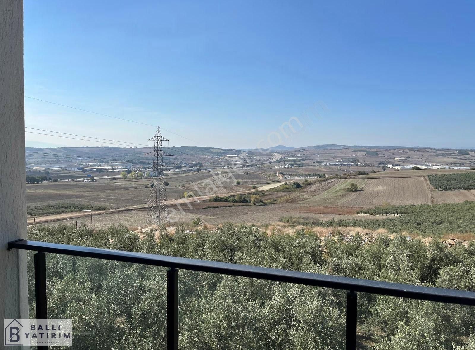 Ballı'dan Avlu2 Sitesinde Manzaralı 2+1 Eşyalı Kiralık Daire - Görsel 2