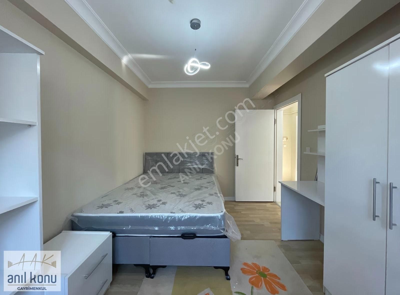 Anıl Konu'dan Trio Karşısı Ayrı Mutfaklı 2+1 Kiralık Daire - Görsel 11