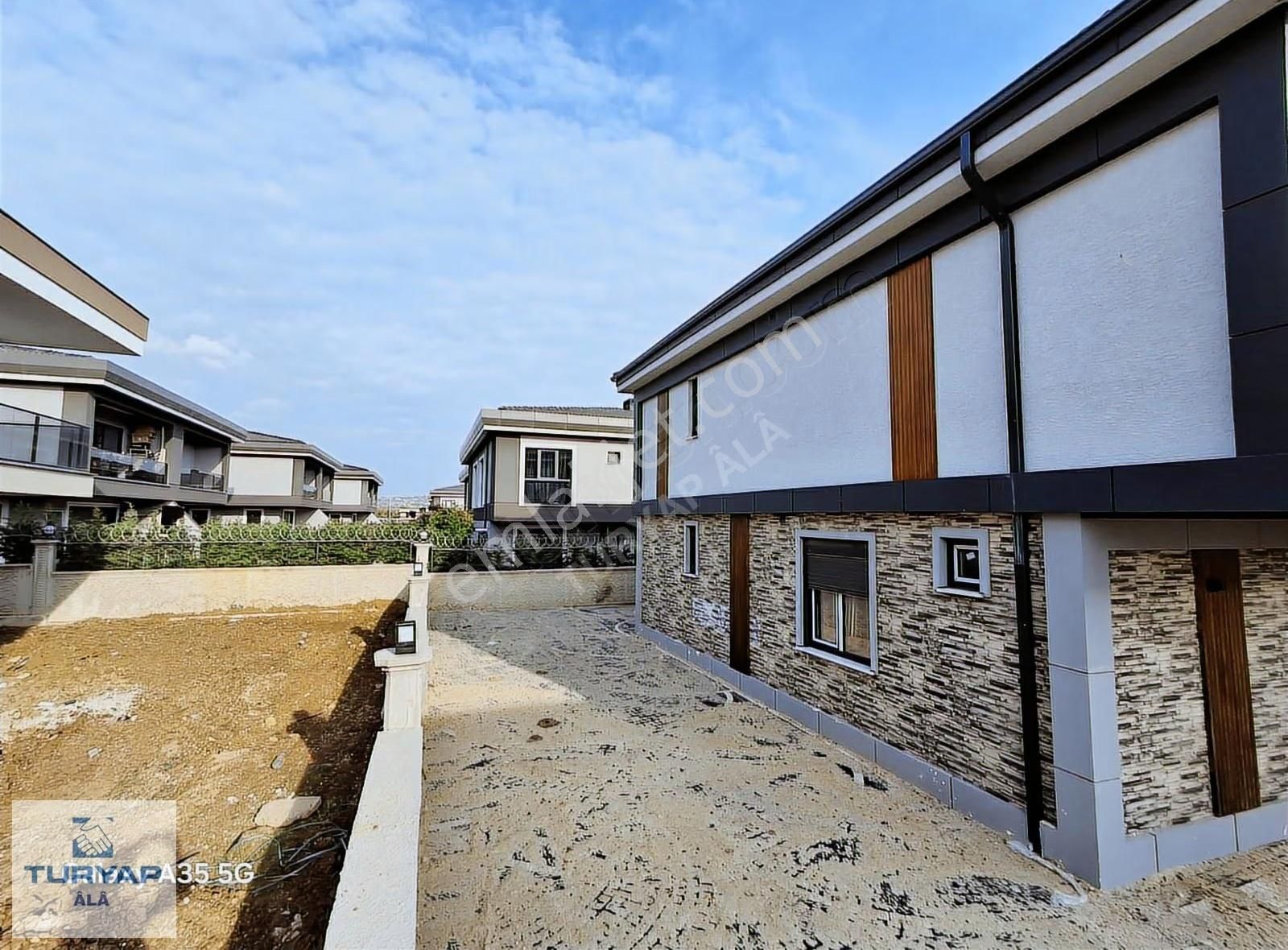 Turyap Alâ Ahmet Erdoğan'dan Silivri Selimpaşa Da Lüks Villâ - Görsel 34