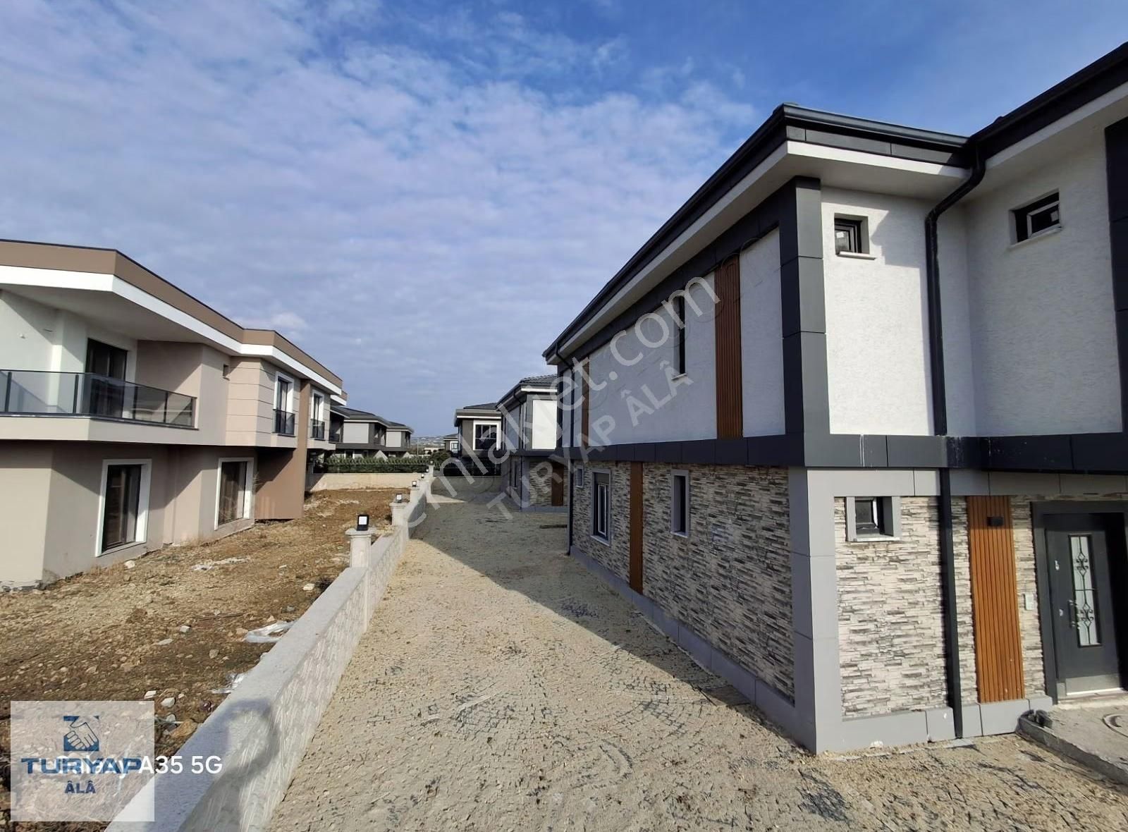 Turyap Alâ Ahmet Erdoğan'dan Silivri Selimpaşa Da Lüks Villâ - Görsel 22