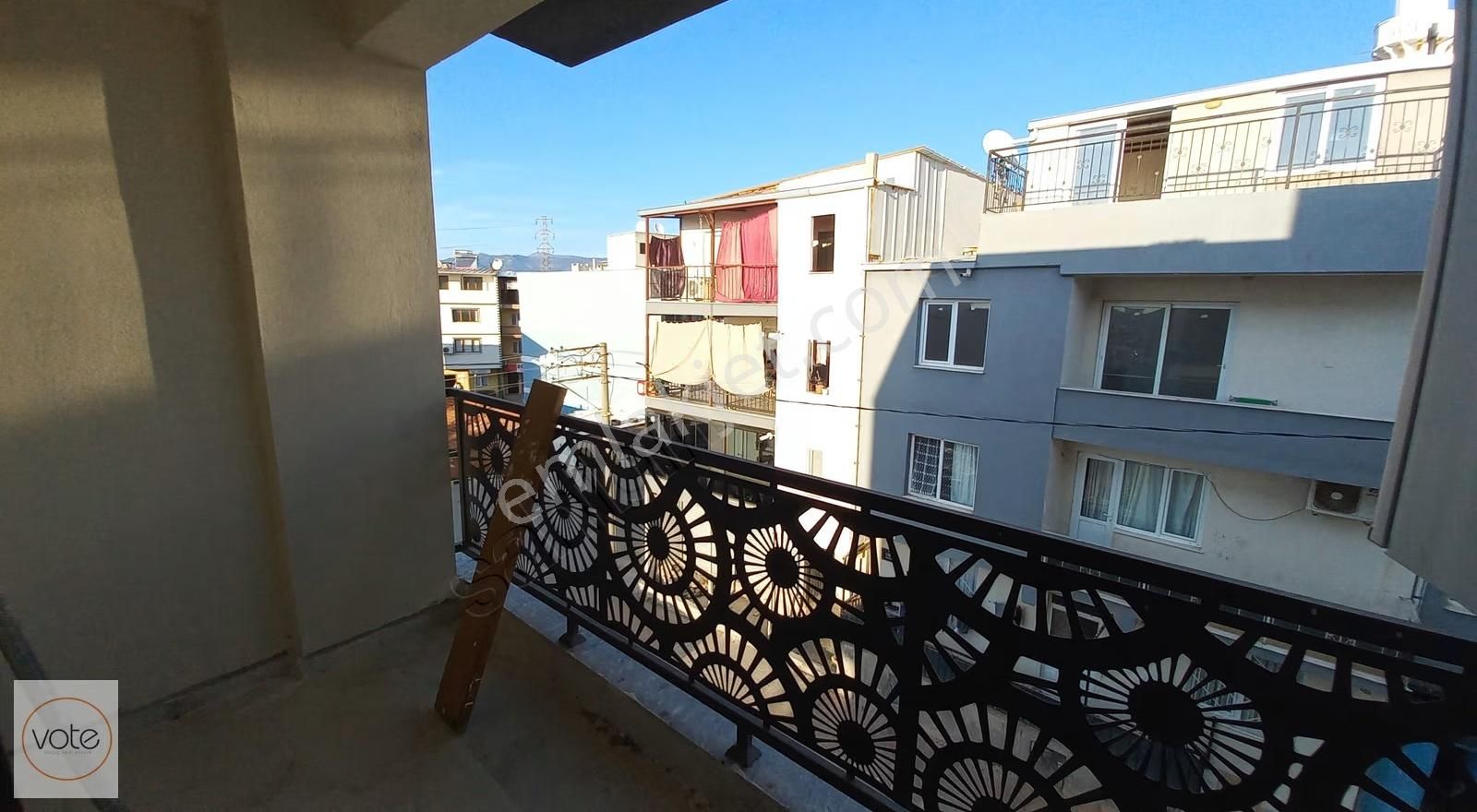 Menemen Asarlık Vali Kutlu Aktaş Cad. Satılık 2+1 Sıfır Daire