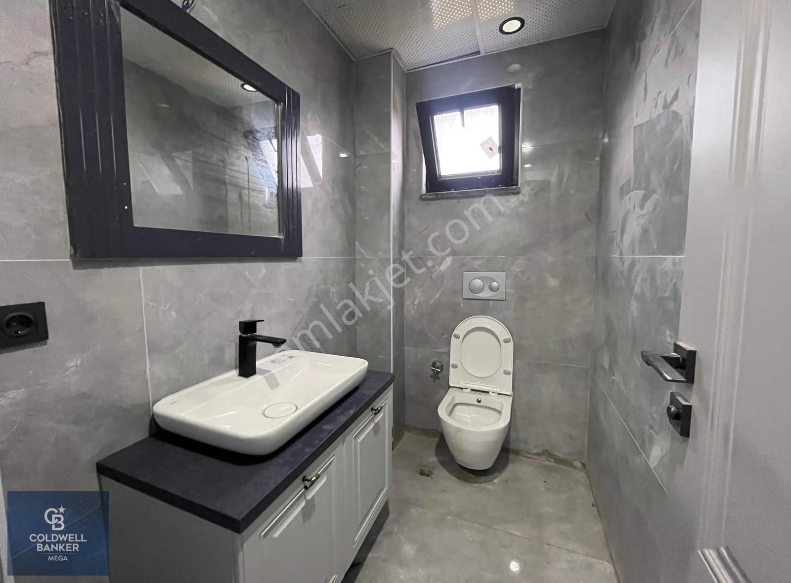 Silivri Ortaköyde Havuzlu Sitede Sıfır, İskanlı 4+1 Villa - Görsel 26