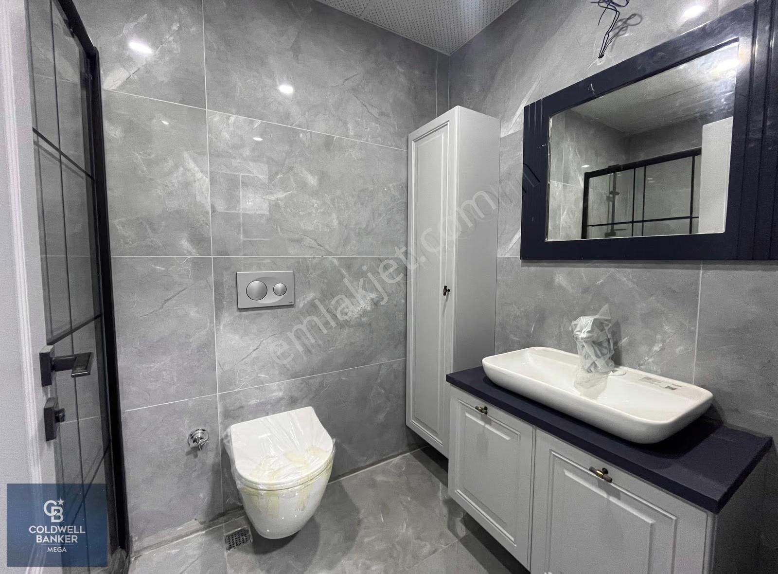 Silivri Ortaköyde Havuzlu Sitede Sıfır, İskanlı 4+1 Villa - Görsel 15