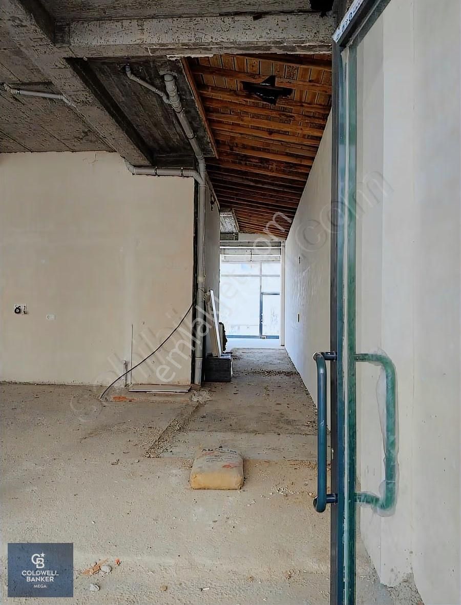 Arnavutköy Karlıbayır Merkez İşlek Lokasyonda Kiralık Dükkanlar - Görsel 8