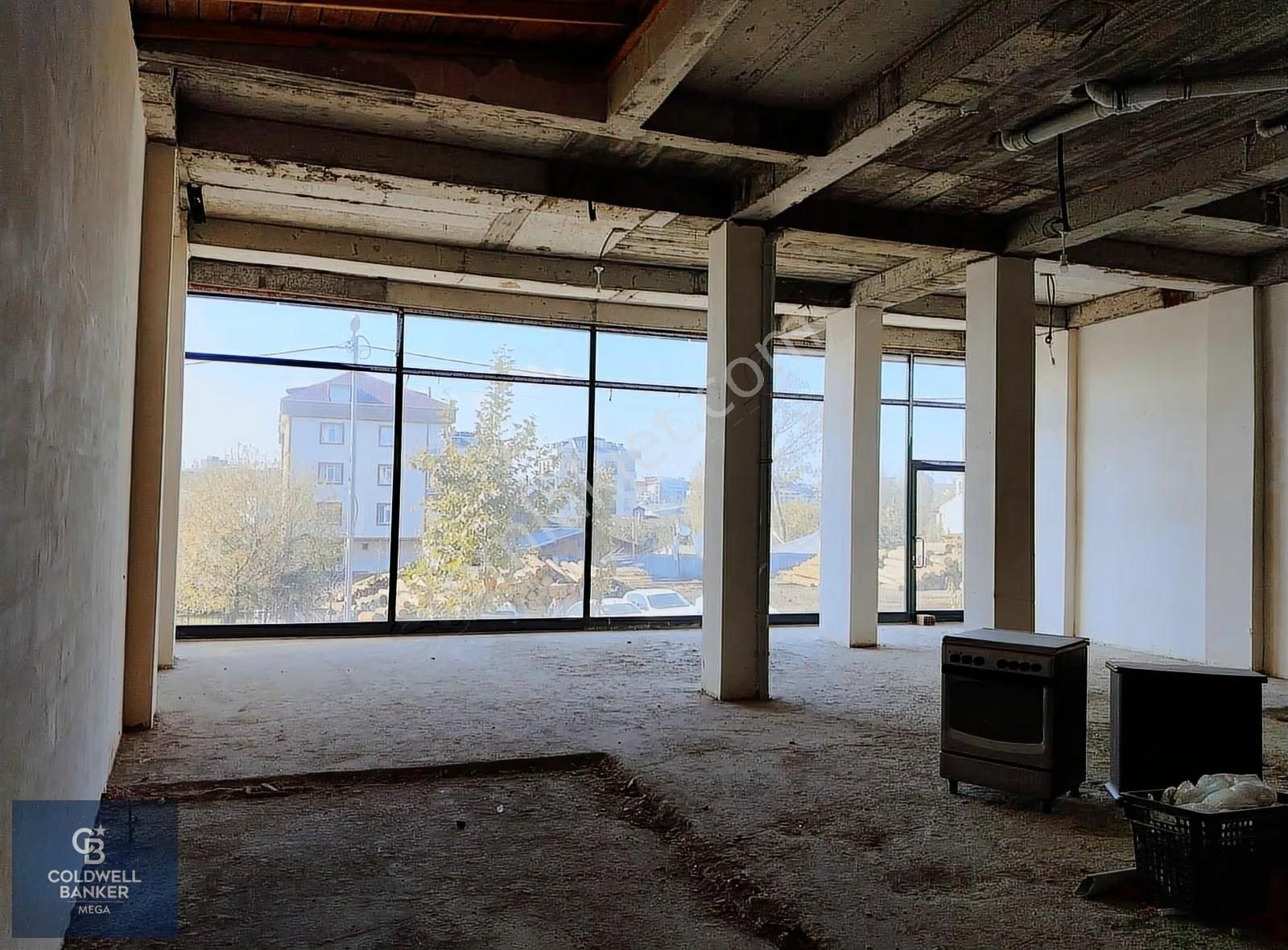 Arnavutköy Karlıbayır Merkez İşlek Lokasyonda Kiralık Dükkanlar - Görsel 15