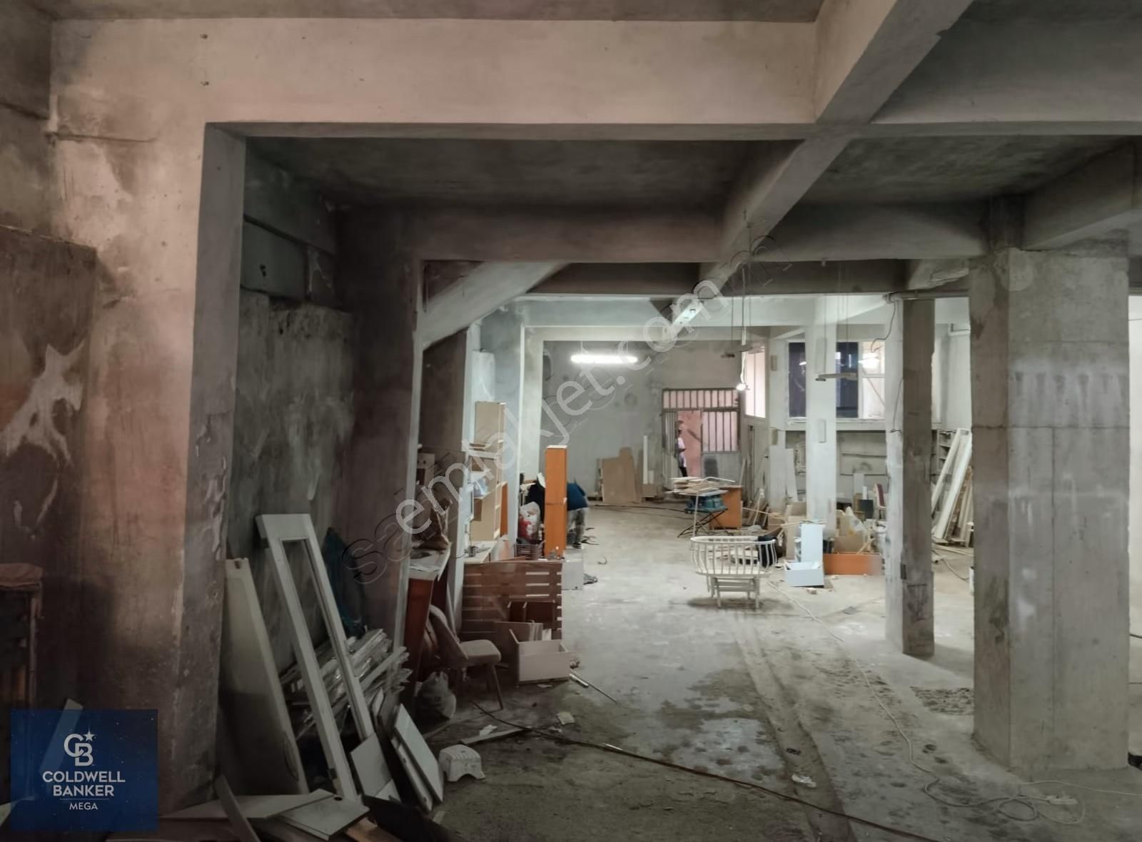 Arnavutköy Merkeze Yakın İslambeyde Yol Kenarı Kiralık Dükkan - Görsel 2