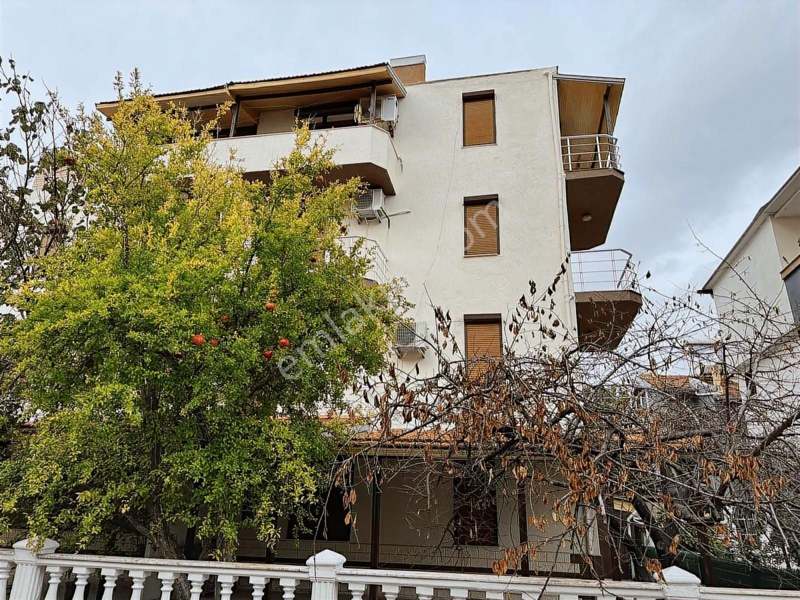 Seferihisar Ürkmez De Satılık 2+1 Zemin Kat Daire - Görsel 17