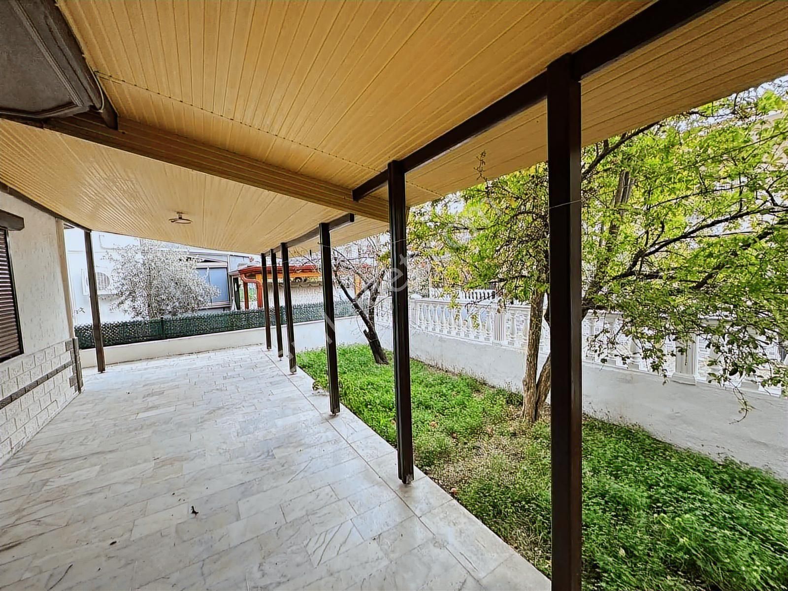 Seferihisar Ürkmez De Satılık 2+1 Zemin Kat Daire - Görsel 9