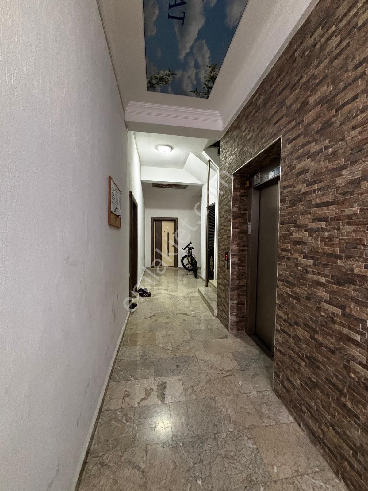 Dost Emlaktan Karaçalı'da Asansörlü 90m² Geniş 1+1 Satılık Daire - Görsel 3