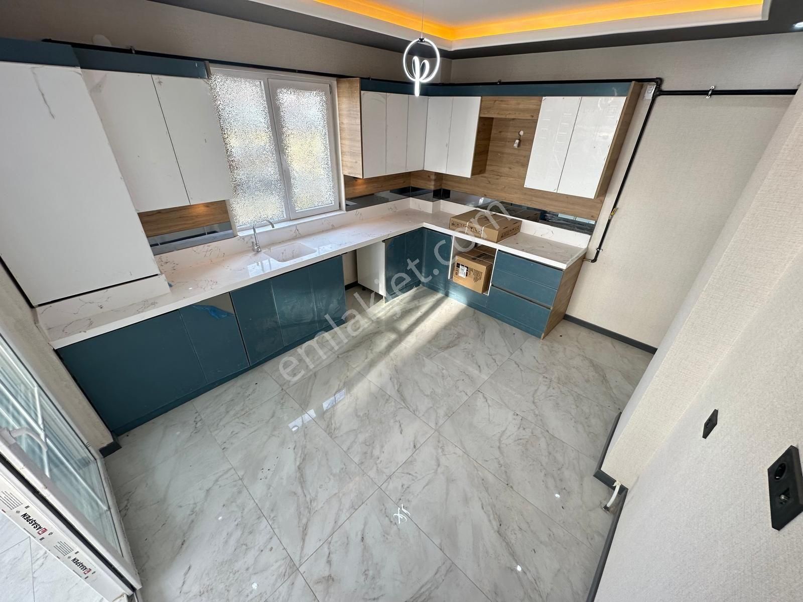 Yenikent Mustafa Kemalde 3+1 Ara Katta Lüx Yapılı Satılık Daire - Görsel 2