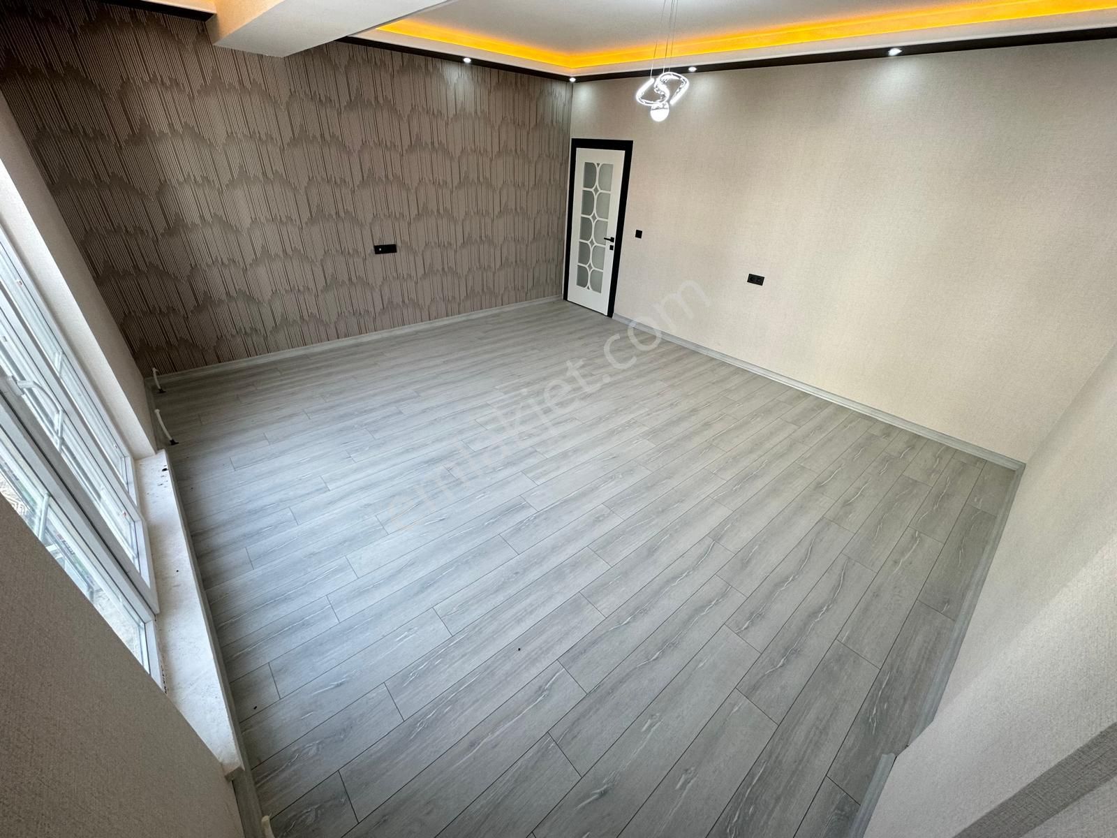 Yenikent Mustafa Kemalde 3+1 Ara Katta Lüx Yapılı Satılık Daire - Görsel 9