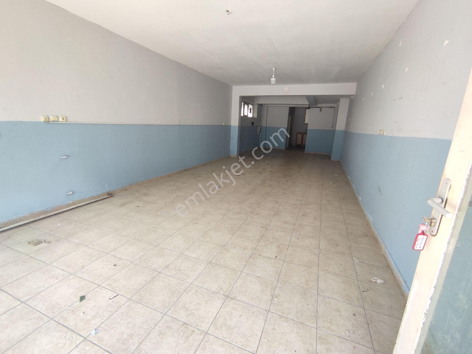 Karapürçekte Satılık Dükkan Cadde Yanı 80 M2 Lokanta Bacası Ruhsatlı - Görsel 4