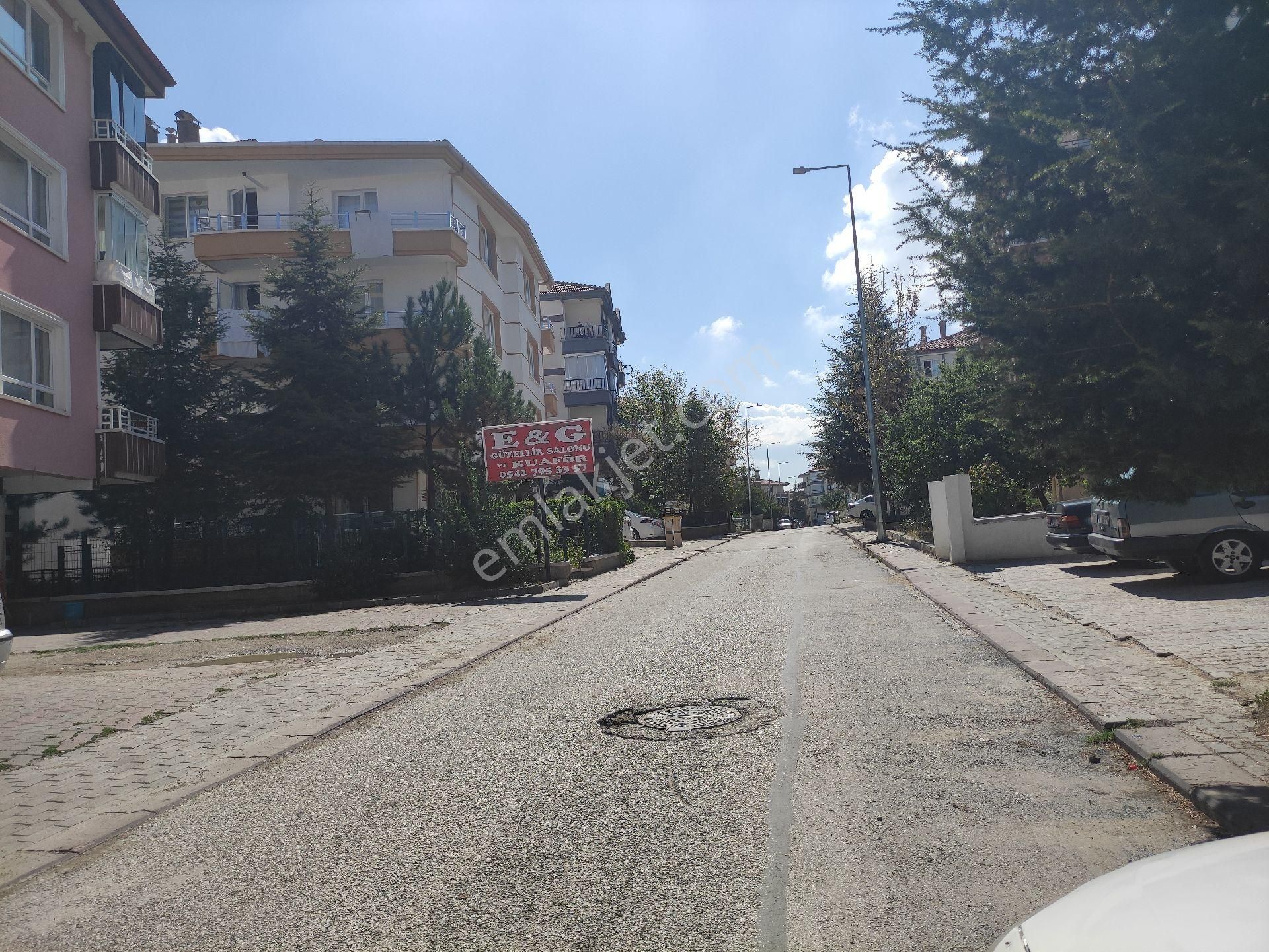 Karapürçekte Satılık Dükkan Cadde Yanı 80 M2 Lokanta Bacası Ruhsatlı - Görsel 17