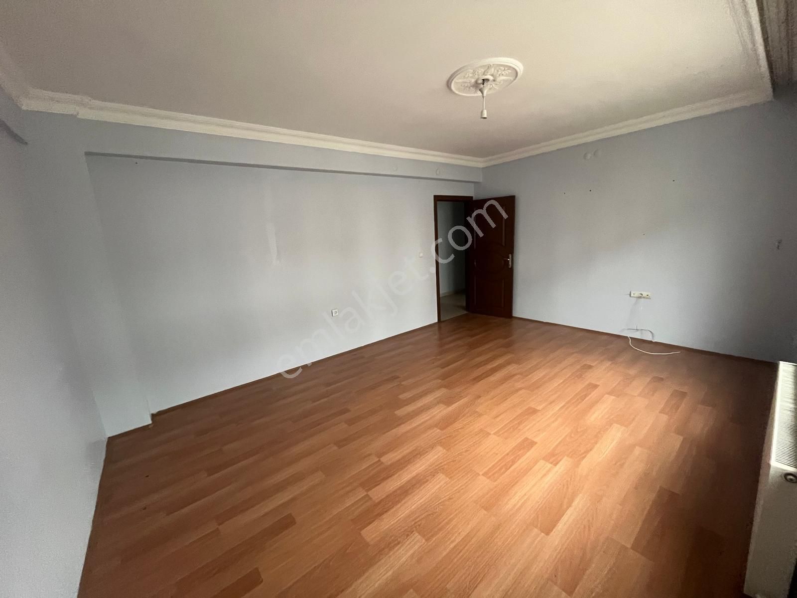 Kaplanlı Caddesi Üzeri Arakat Fırsat Kiralık 2+1 Daire Sk-8