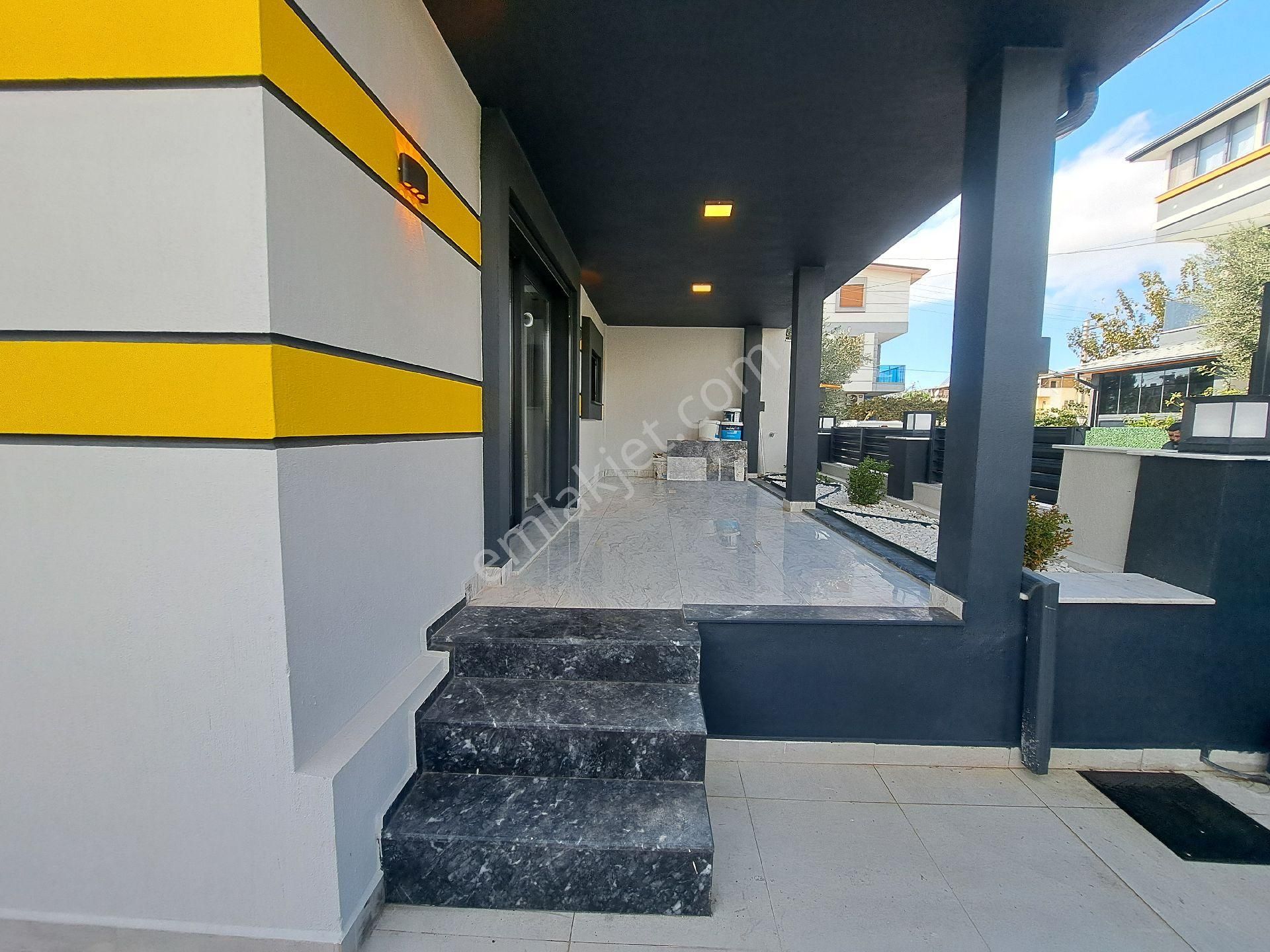 İzmir Seferihisar Doğanbey De Satılık 3+1 Villa - Görsel 9