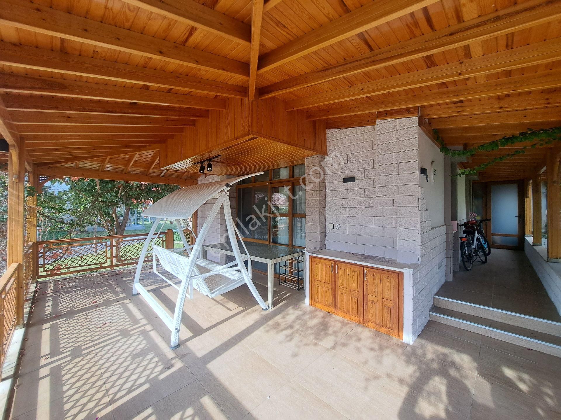 Seferihisar Ürkmez De 3+1 Havuzlu Site İçerisinde Satılık Villa - Görsel 5