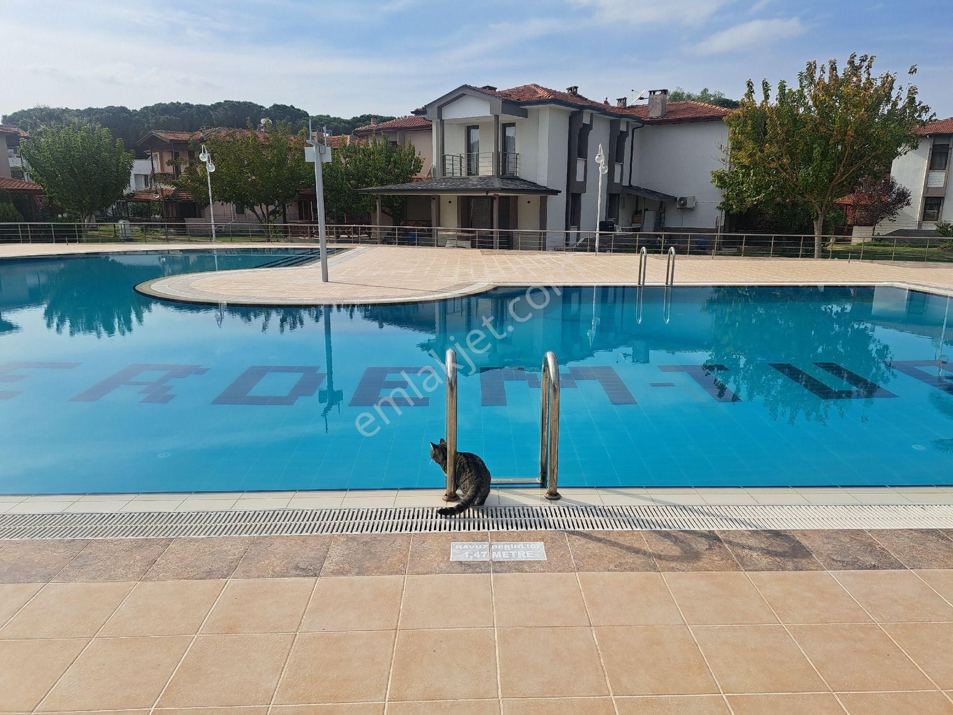 Seferihisar Ürkmez De 3+1 Havuzlu Site İçerisinde Satılık Villa - Görsel 31