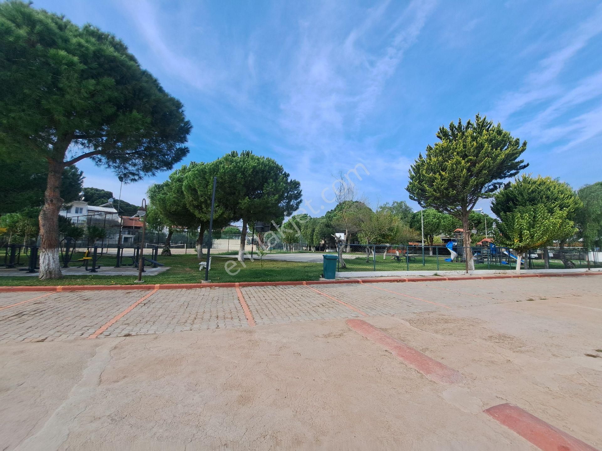 Seferihisar Ürkmez De 3+1 Havuzlu Site İçerisinde Satılık Villa - Görsel 35