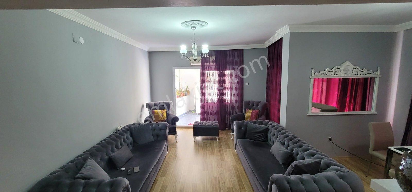 Mezitlide Site İçi Havuzlu Denize Sıfır 2+1 Geniş Oturum Daire - Görsel 3