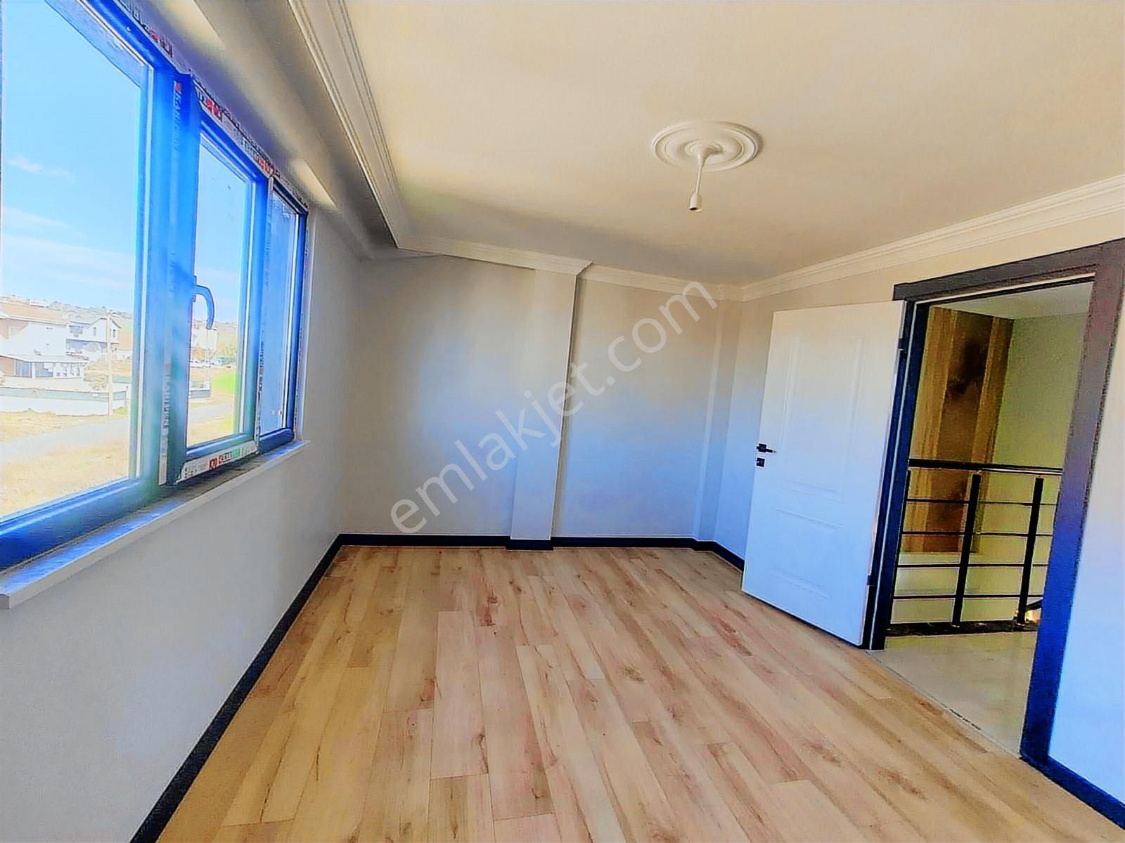 Kartallar'dan Merkezi Konumda Saray Yavrusu 4+1 Villa - Görsel 4