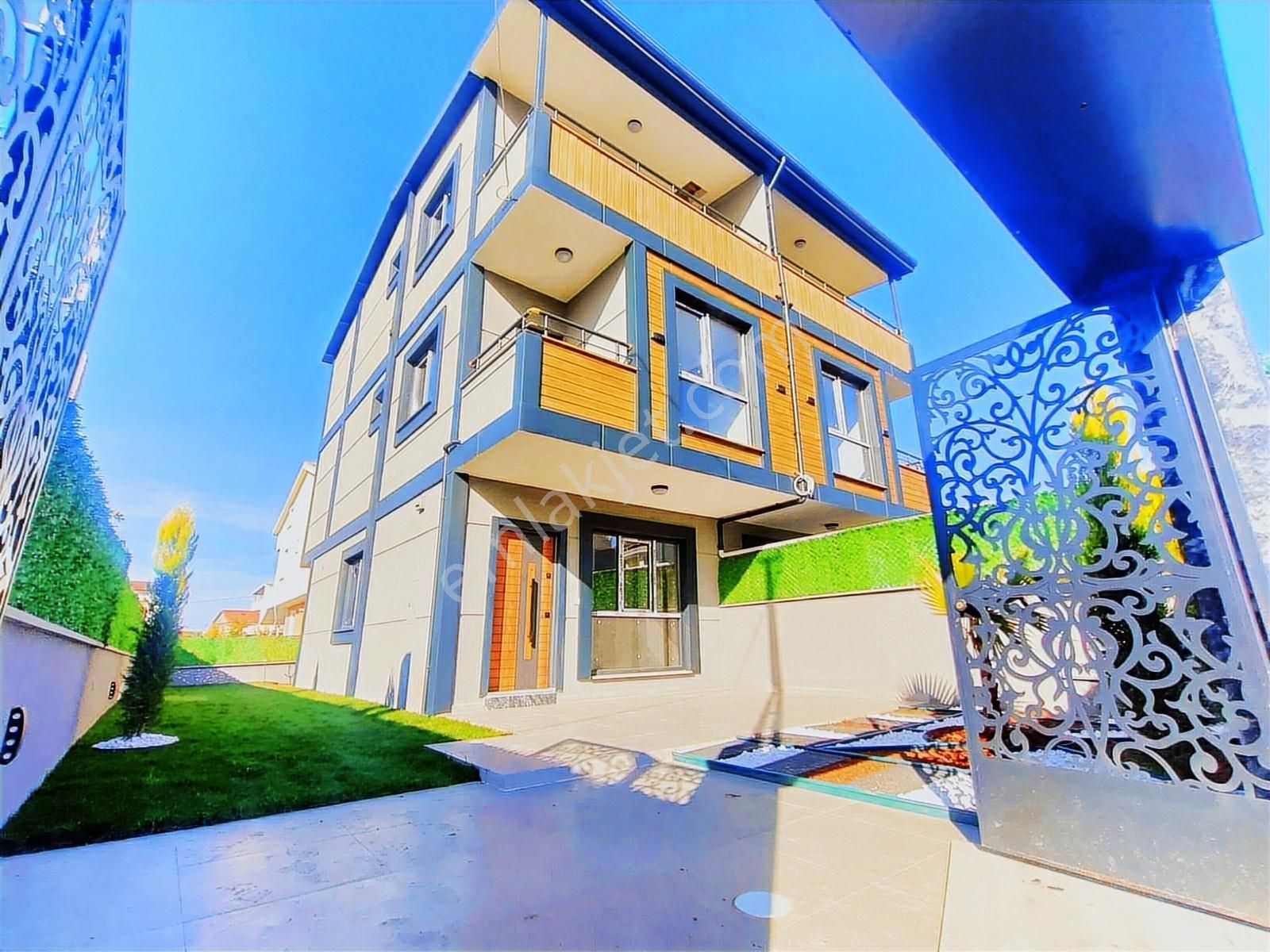 Kartallar'dan Merkezi Konumda Saray Yavrusu 4+1 Villa - Görsel 6