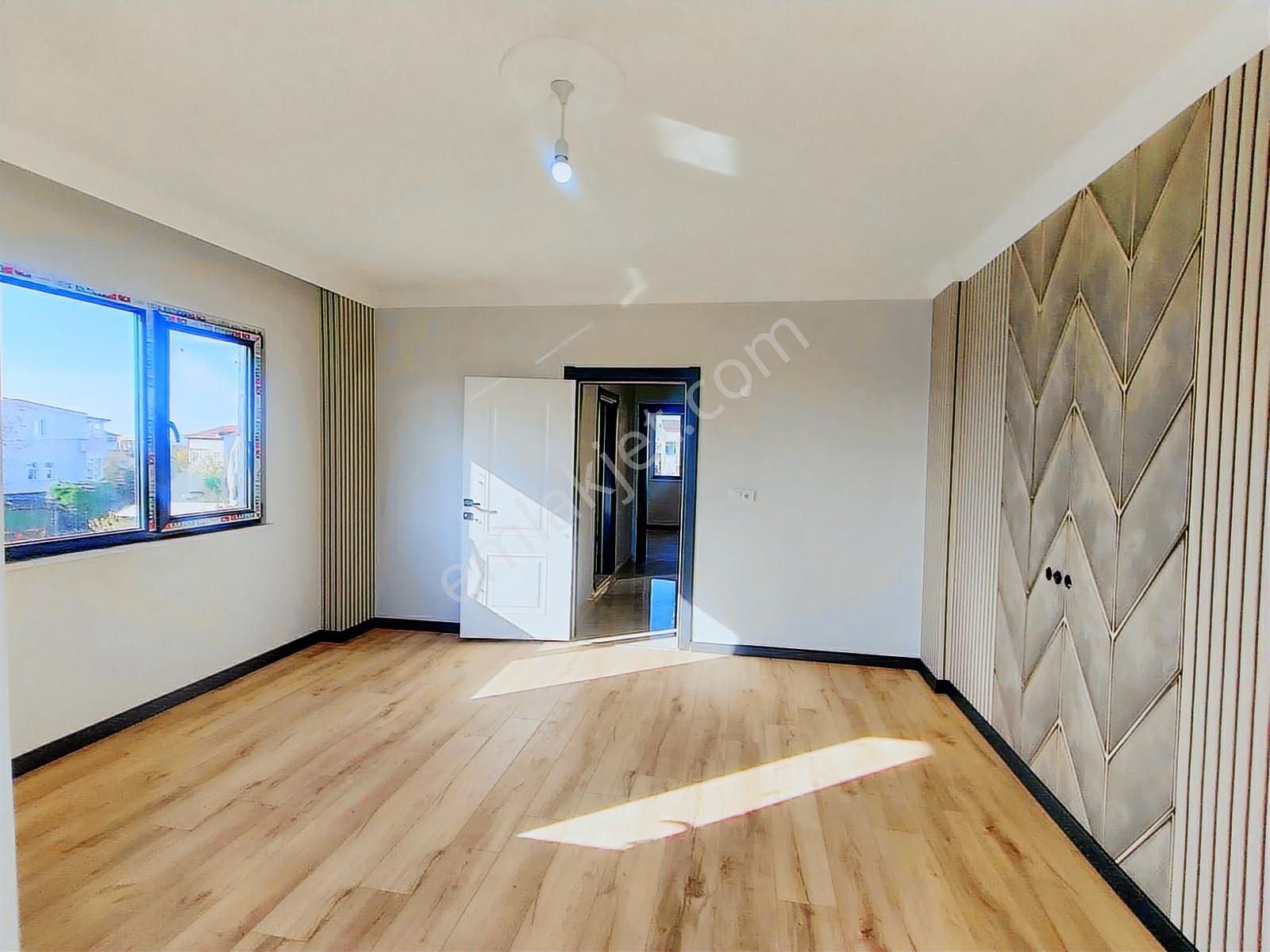 Kartallar'dan Merkezi Konumda Saray Yavrusu 4+1 Villa - Görsel 26