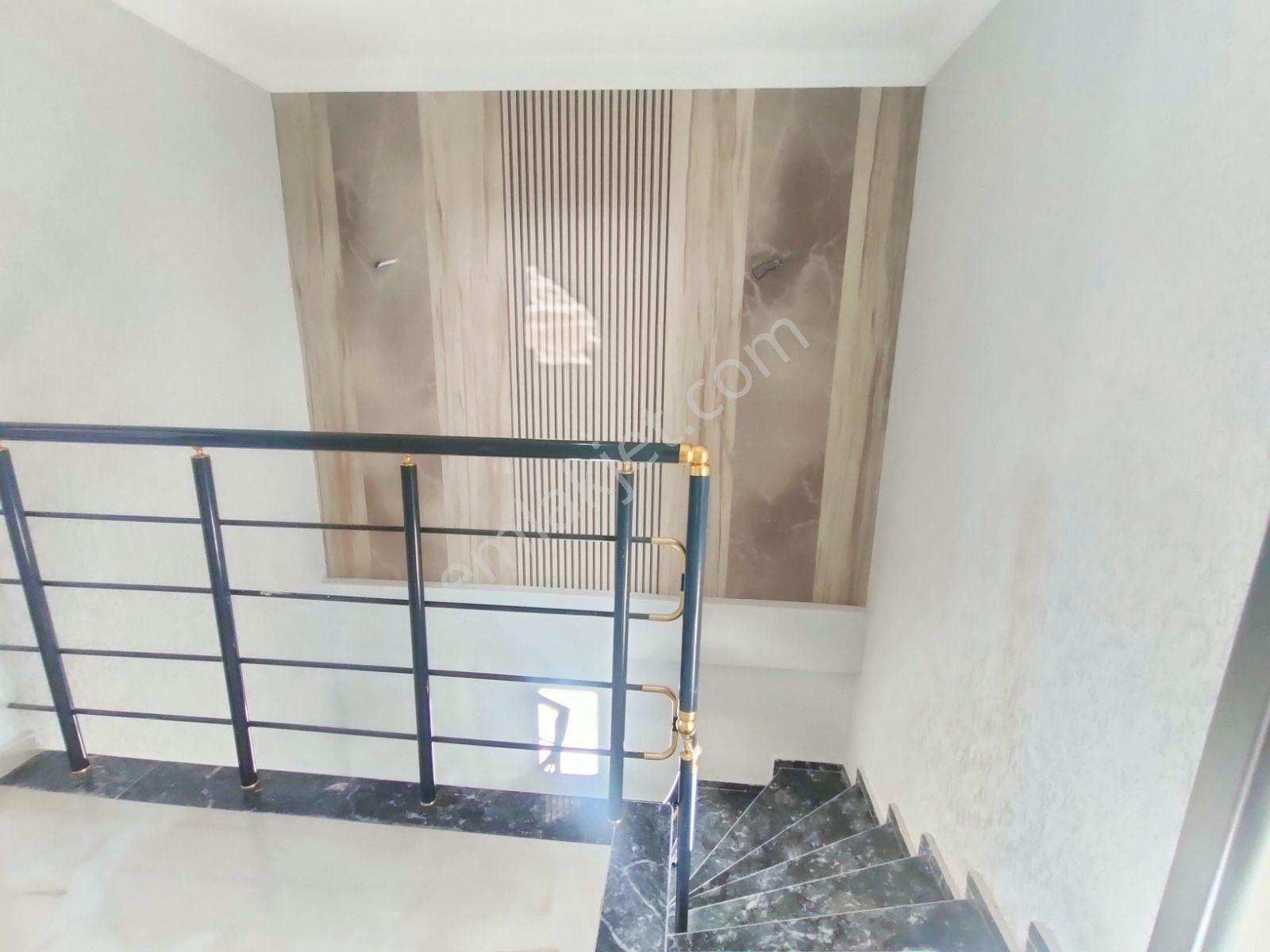 Kartallar'dan Merkezi Konumda Saray Yavrusu 4+1 Villa - Görsel 26