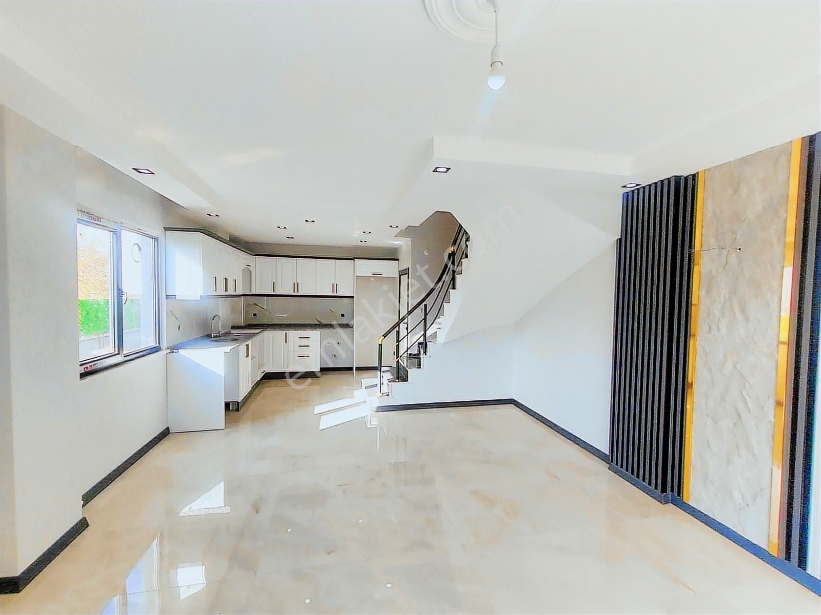 Kartallar'dan Merkezi Konumda Saray Yavrusu 4+1 Villa - Görsel 16