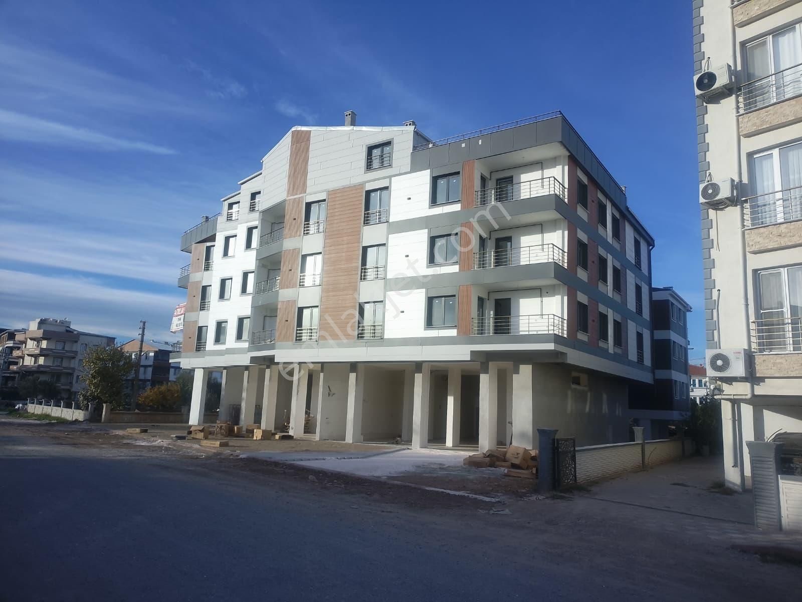 Efendi Mahallesinde Köşe Konumlu 4+1 Dubleks Teraslı Daire