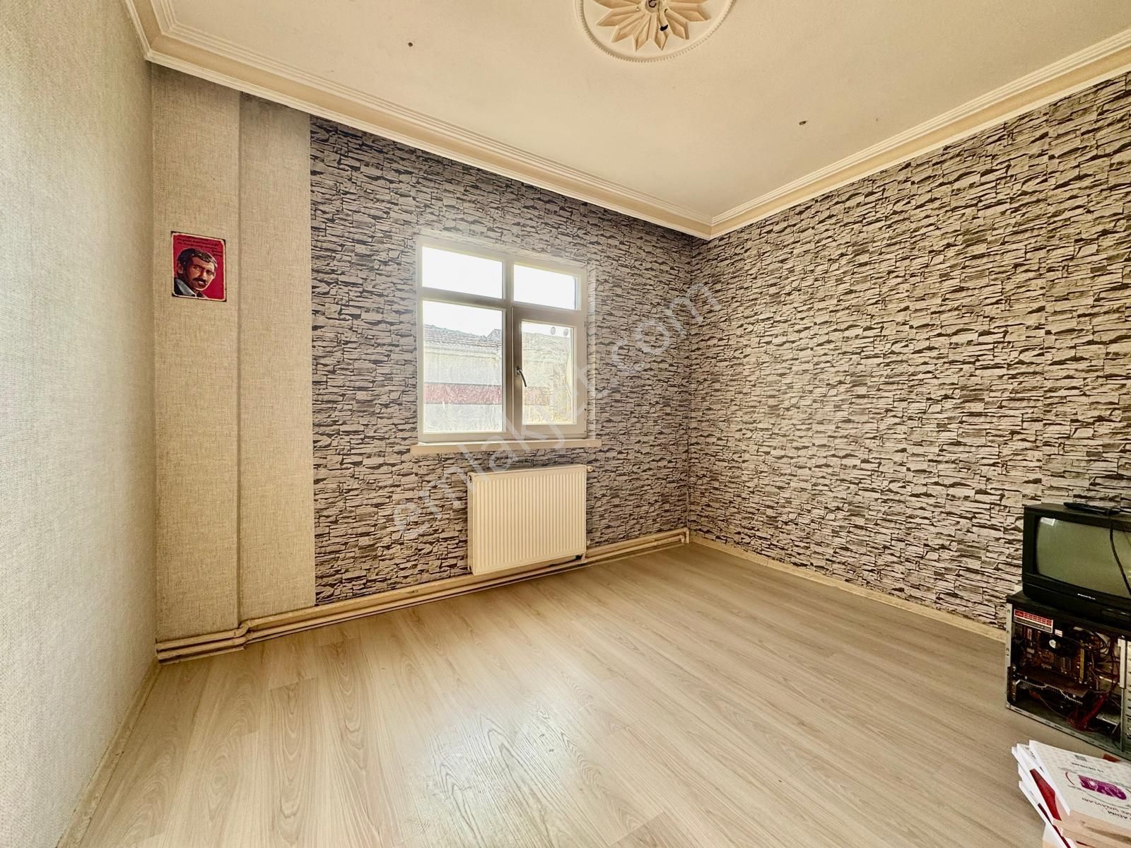 İmir Emlak'tan Bu Fiyat Kaçmaz Merkezde Katta G.cephe 3+1 Daire - Görsel 29