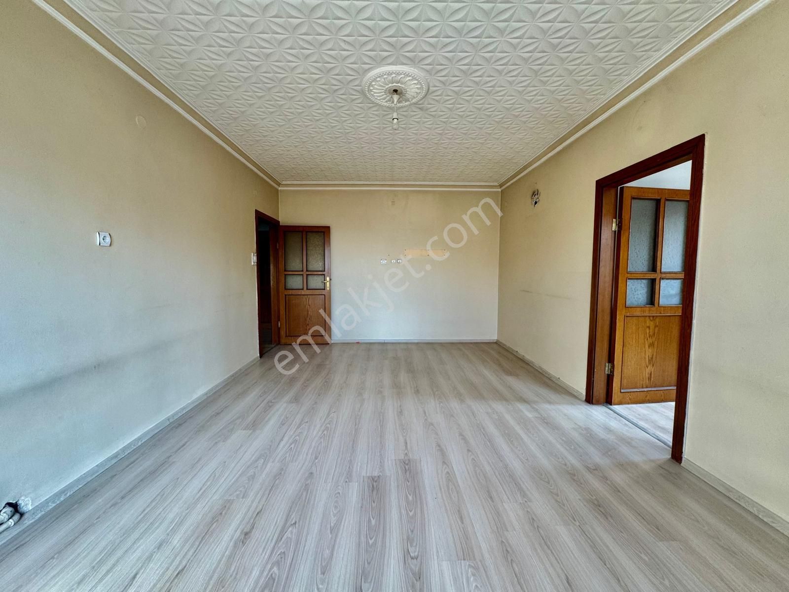 İmir Emlak'tan Bu Fiyat Kaçmaz Merkezde Katta G.cephe 3+1 Daire - Görsel 22